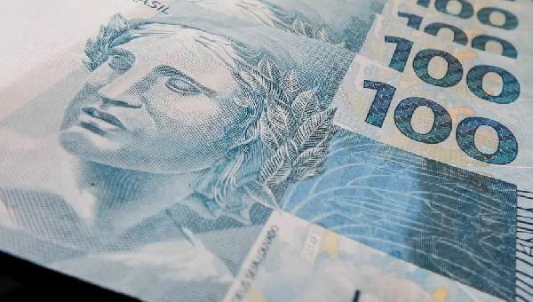 Investimentos de brasileiros superam R$ 3 tri no 1º semestre, puxados pelos mais ricos